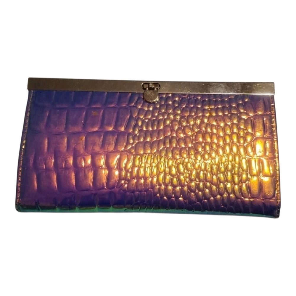 Elegant Iridescent Clutch Wallet